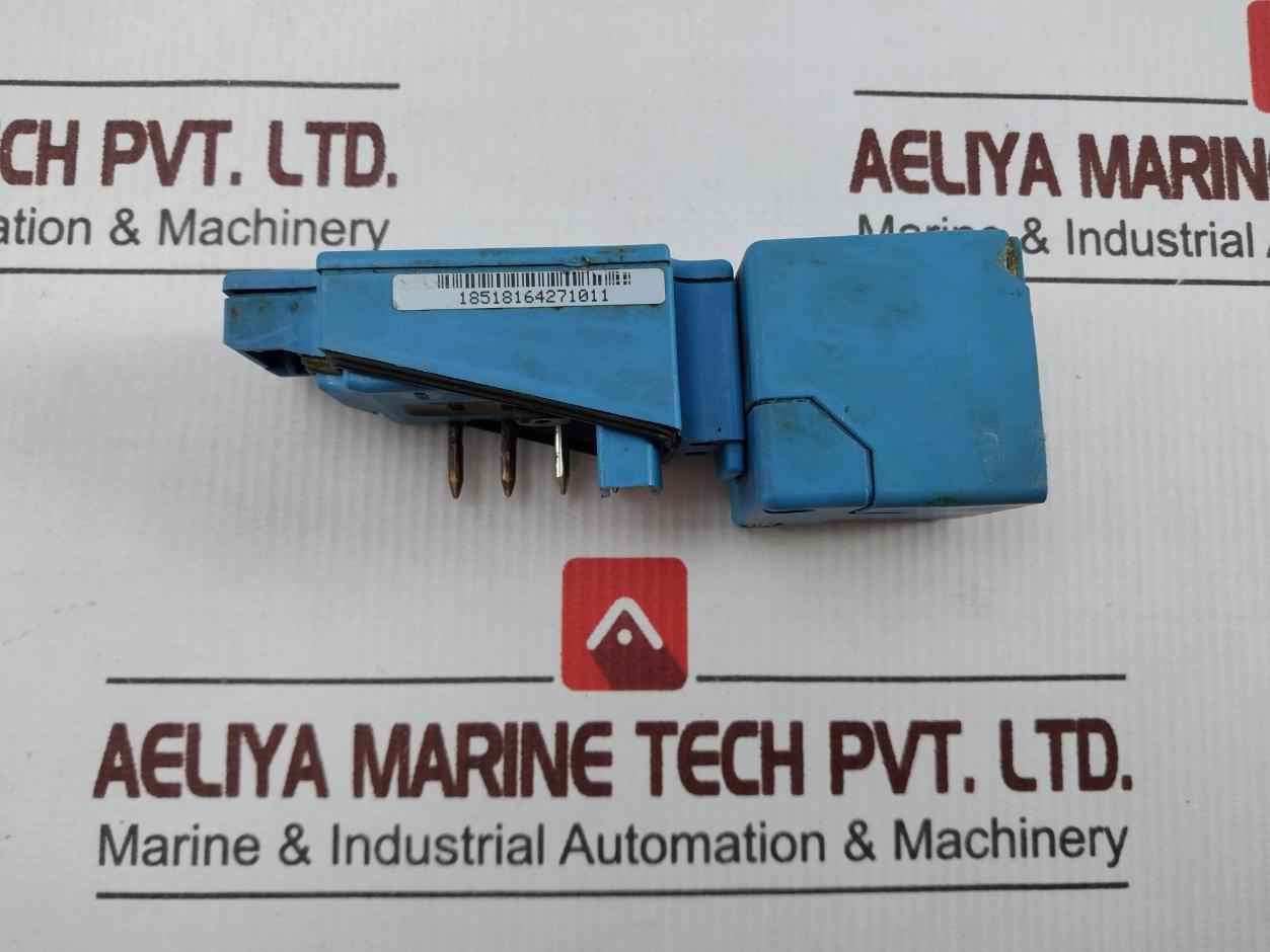 Sick Iq40-20Npp-kk1 Proximity Switch U=10-30Vdc / Ia=200Ma