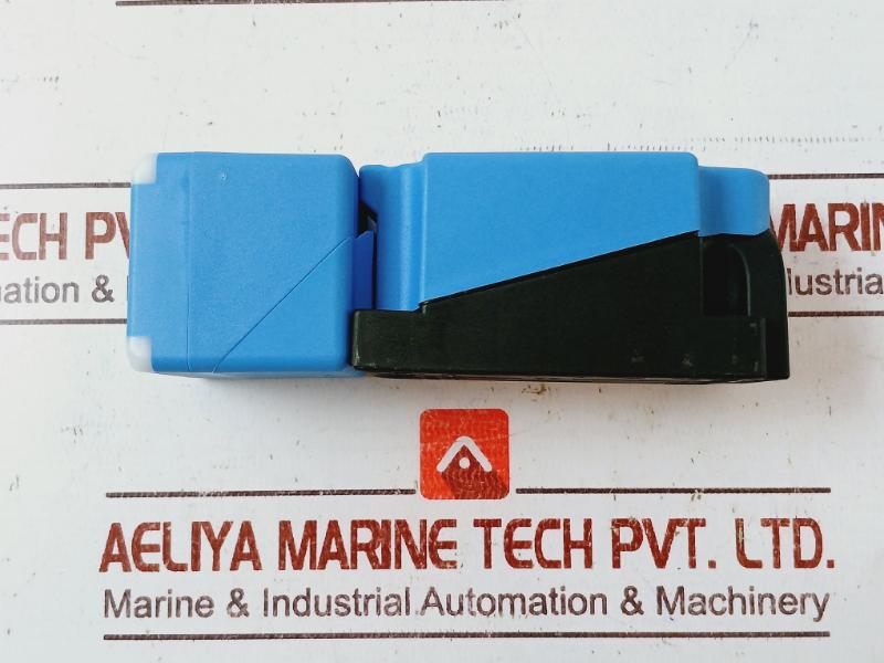 Sick Iq40-20bppkk0s Square Proximity Switch Sensor Dc 10-30v Class 2