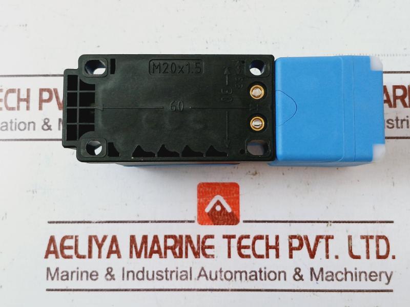 Sick Iq40-20bppkk0s Square Proximity Switch Sensor Dc 10-30v Class 2