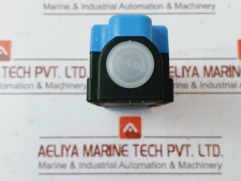 Sick Iq40-20bppkk0s Square Proximity Switch Sensor Dc 10-30v Class 2