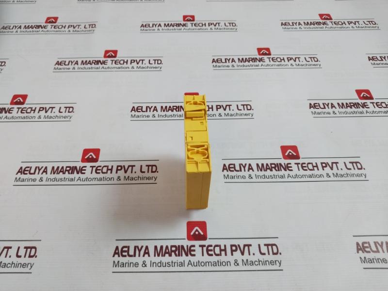 Sick Ue 10-3Os2D0 Safety Relay 6024917 Dc24V 2,2W 6A 12A
