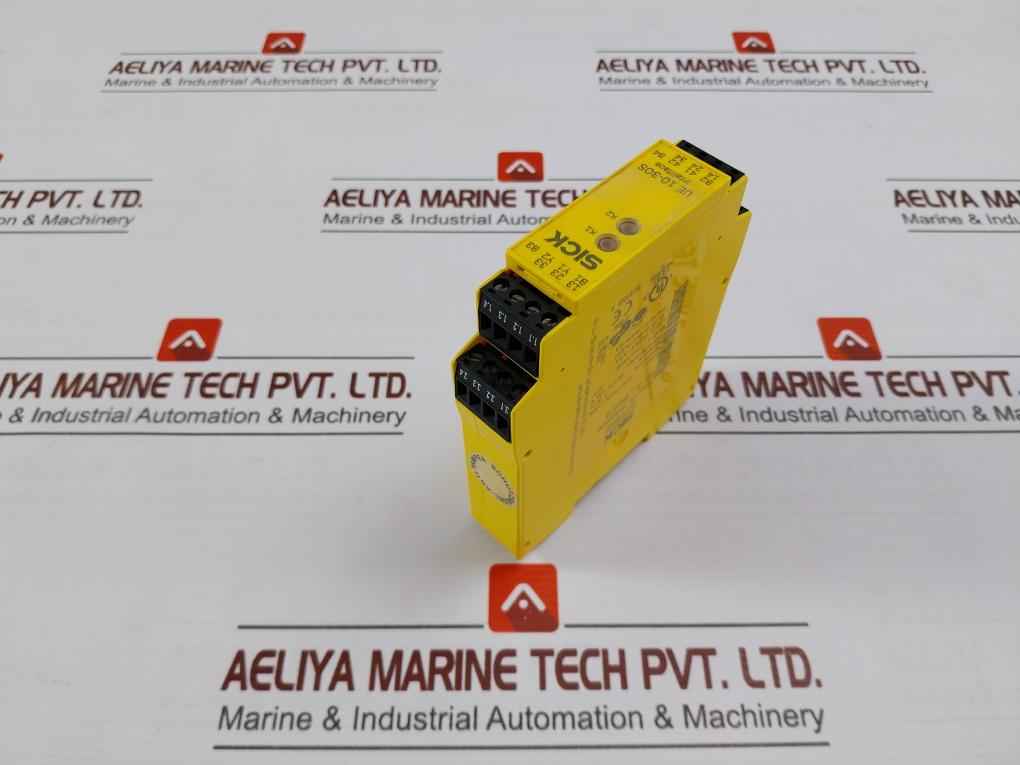 Sick Ue 10-3Os3D0 Safety Relay 230V/3A 6A 2.2 W 6024918 Awg 28-14