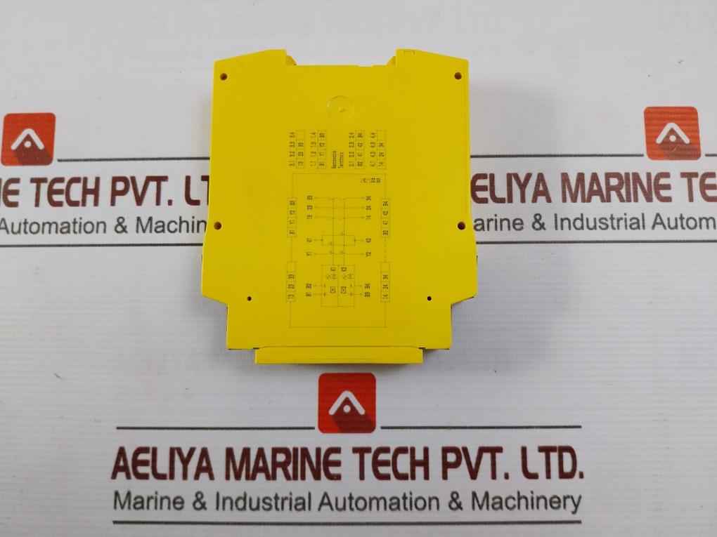 Sick Ue 10-3Os3D0 Safety Relay 230V/3A 6A 2.2 W 6024918 Awg 28-14