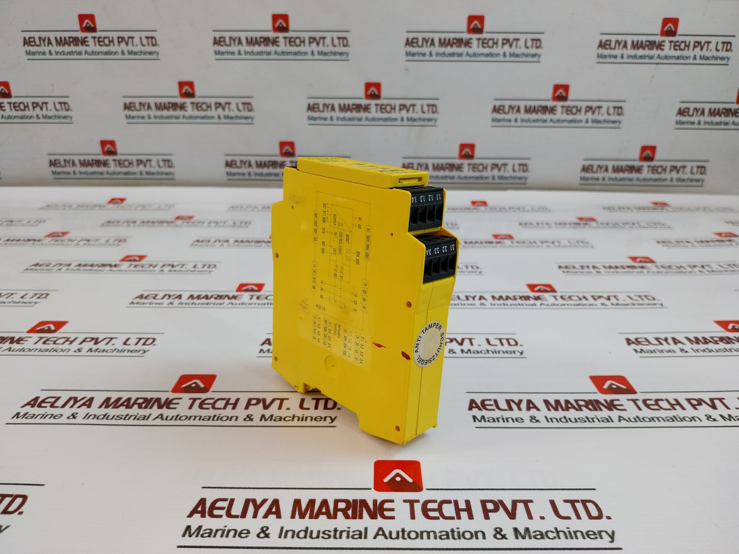 Sick Ue 48-20S3D2 Intelliface Safety Relay 24V Ac/Dc , 6024916