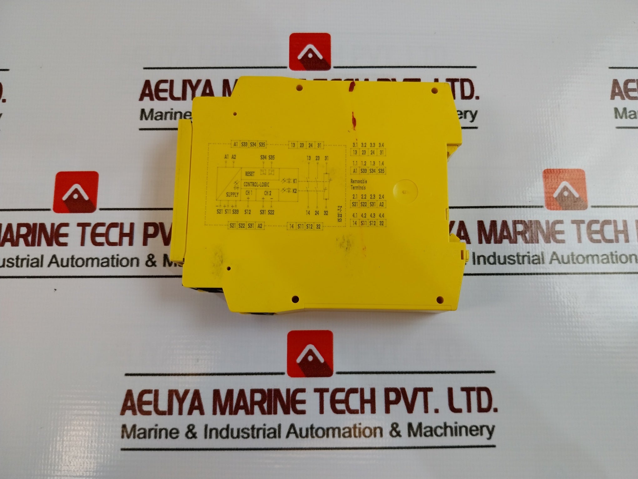 Sick Ue 48-20S3D2 Intelliface Safety Relay 24V Ac/Dc , 6024916