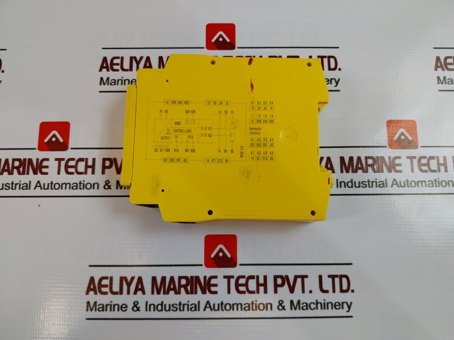 Sick Ue 48-20S3D2 Intelliface Safety Relay 24V Ac/Dc , 6024916