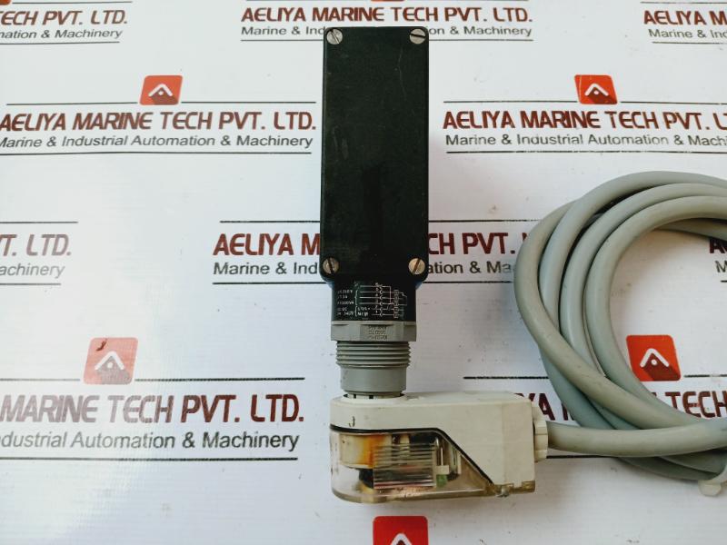 Sick Wl36R630 Retroreflective Photoelectric Sensor With 2 Meter Cable 500Va,250V