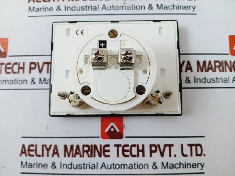 Siemens 10V Display Fin Angle - P2 - Starboard Side