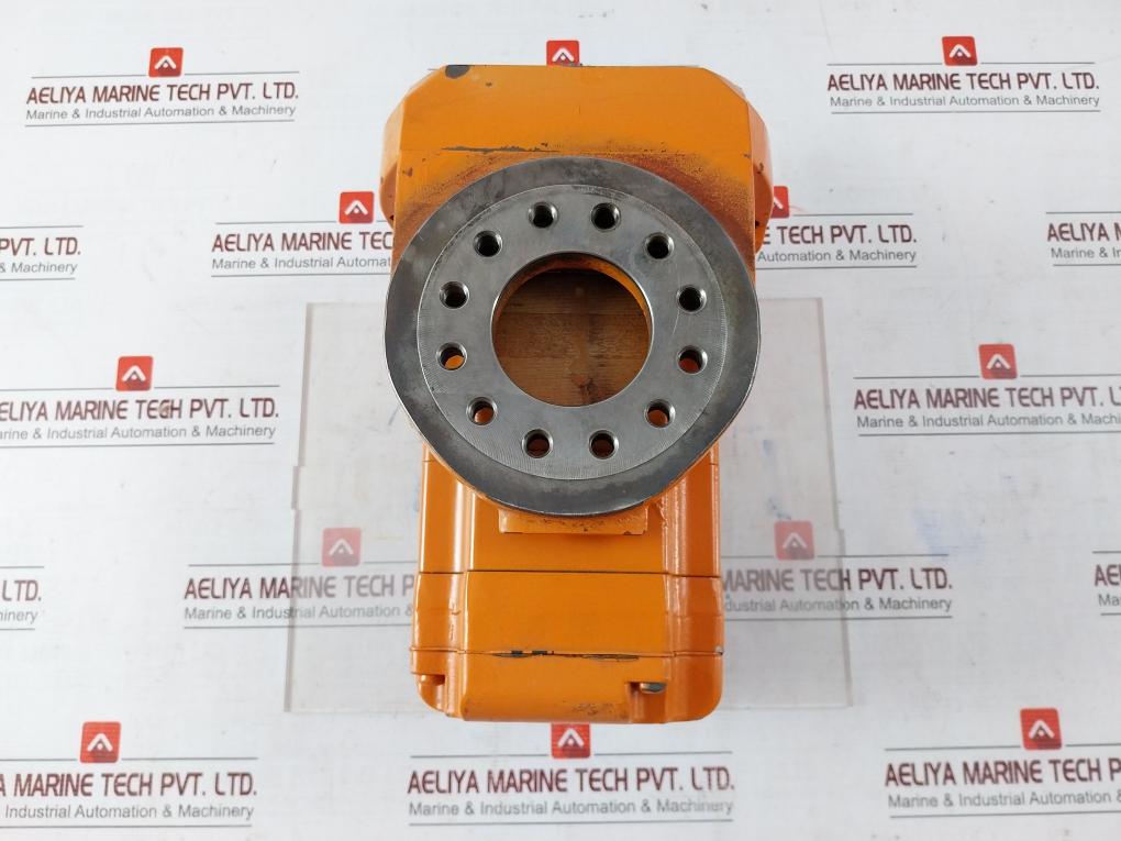 Siemens 1Fk6061-6Az21-9Zz9-z S30 Servo Motor 136V En 60034