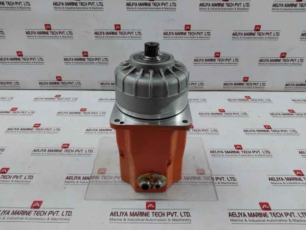 Siemens 1Fk6081-6Az21-9Zz9-z S25 Servo Motor 3Hac8278-1/00 151V, 3667/4700 Min-1