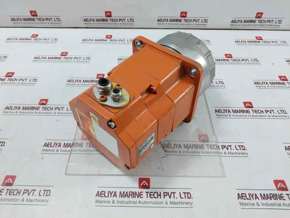 Siemens 1Fk6081-6Az21-9Zz9-z S25 Servo Motor 3Hac8278-1/00 151V, 3667/4700 Min-1