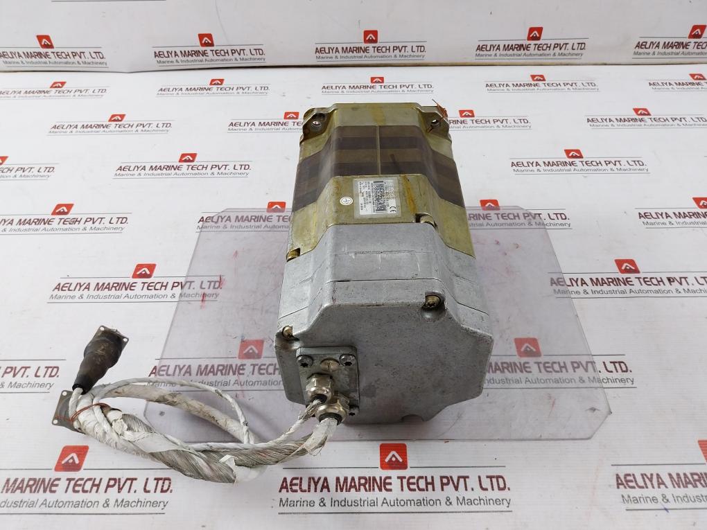 Siemens 1Fk6083-6Az21-9Zz9-z S28 Servo Motor 160V 4033/4900 Min-1