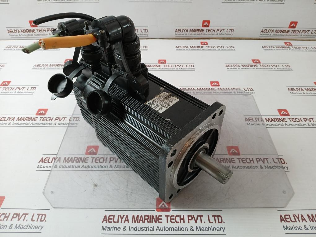 Siemens 1Fl5066-0Ac21-0Ah0 Simotics Synchronous Servo Motor Nn 2000Rpm 0.6A