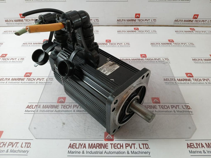 Siemens 1Fl5066-0Ac21-0Ah0 Simotics Synchronous Servo Motor Nn 2000Rpm 0.6A
