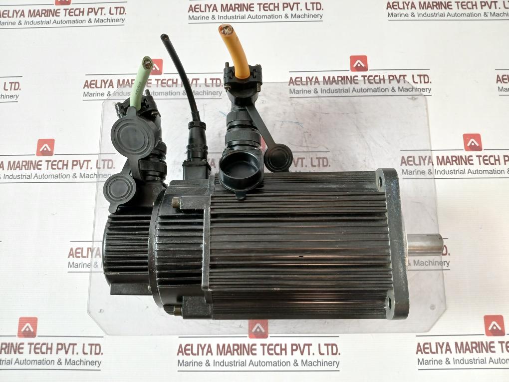 Siemens 1Fl5066-0Ac21-0Ah0 Simotics Synchronous Servo Motor Nn 2000Rpm 0.6A