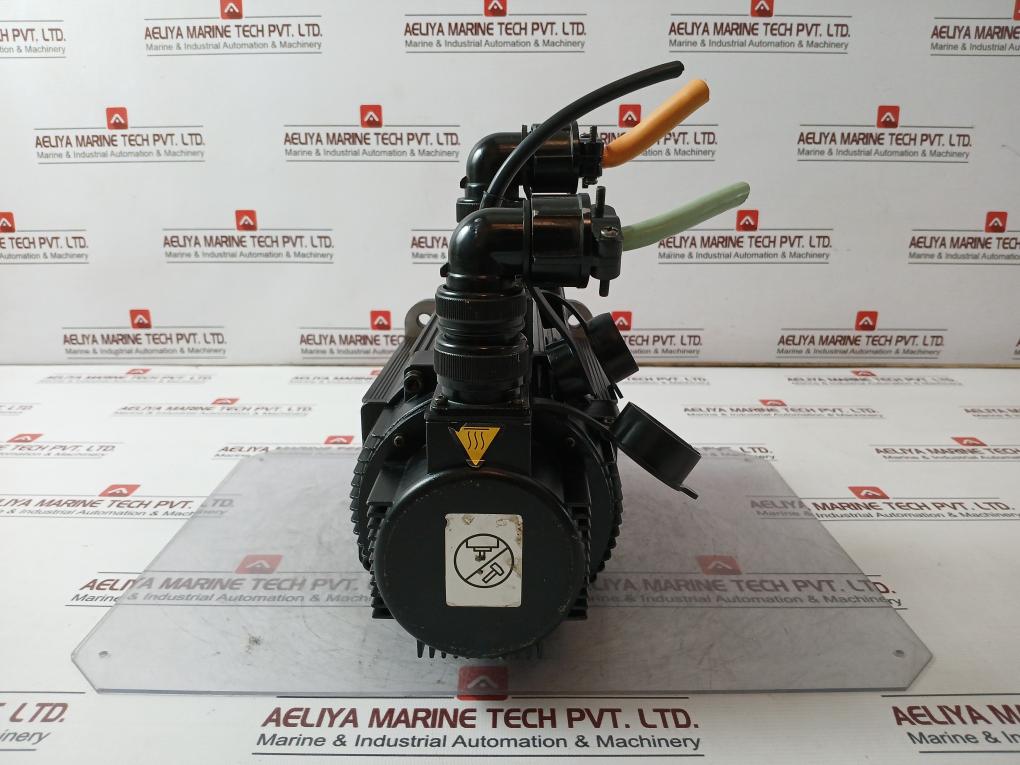 Siemens 1Fl5066-0Ac21-0Ah0 Simotics Synchronous Servo Motor Nn 2000Rpm 0.6A