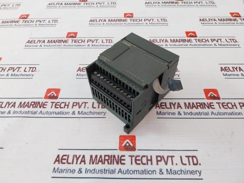 Siemens 1P 6Es7 223-1Ph22-0Xa0 Output/Input Module