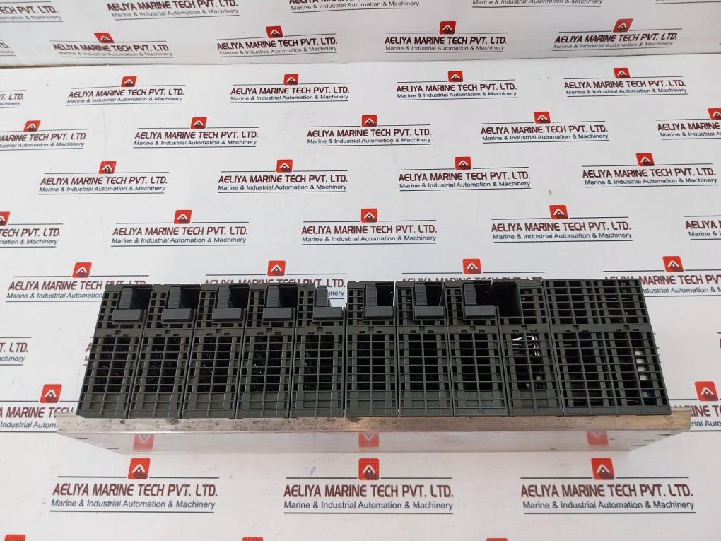 Siemens Simatic S7 1P 6Es7 307-1Ea00-0Aa0 Power Supply W/ Module 50/60Hz Dc24V