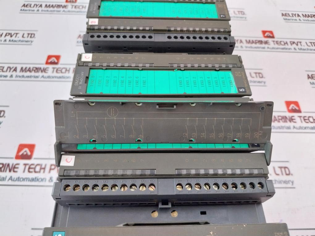 Siemens Simatic S7 1P 6Es7 307-1Ea00-0Aa0 Power Supply W/ Module 50/60Hz Dc24V