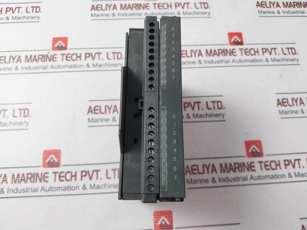 Siemens 1P 6Es7 322-1Bh01-0Aa0 Digital Output Module 7202050-01