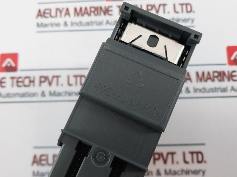 Siemens 1P 6Es7 322-1Hh01-0Aa0 Simatic S7-300 Relay Output Module S C-m1D72077