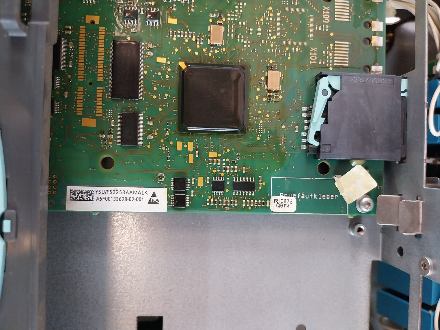 Siemens 1p 6ra8081-6ds22-0aa0-z Sinamics Dcm Dc-converter 3ac 400v 332a 50/60hz