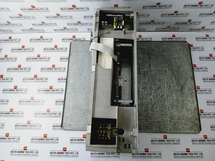 Siemens 1p 6se7022-2uc61-z Dc Inverter Simovert Masterdrive Dc 675-810v 26.2a