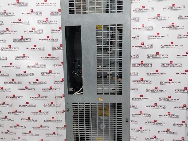 Siemens 1P 6Sl3310-1Te33-8Ab3 Sinamics Converter Power Module 3Ac 380-480V 395A