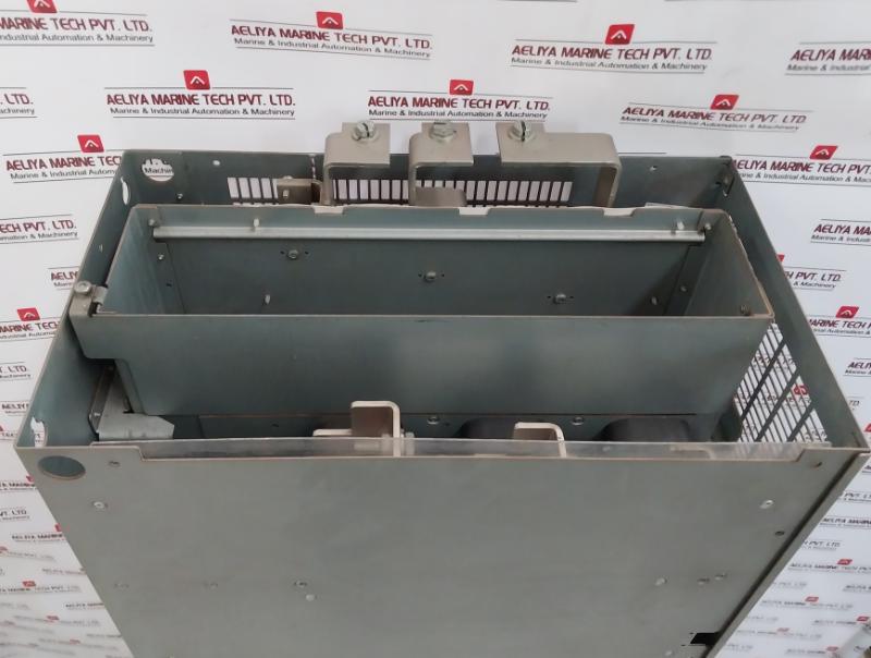 Siemens 1P 6Sl3310-1Te33-8Ab3 Sinamics Converter Power Module 3Ac 380-480V 395A