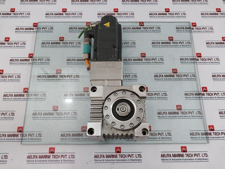 Siemens 1P 1Fk7042-2Af71-1Ch1 Synchronous Motor With 58 03 050 Gear Reducer