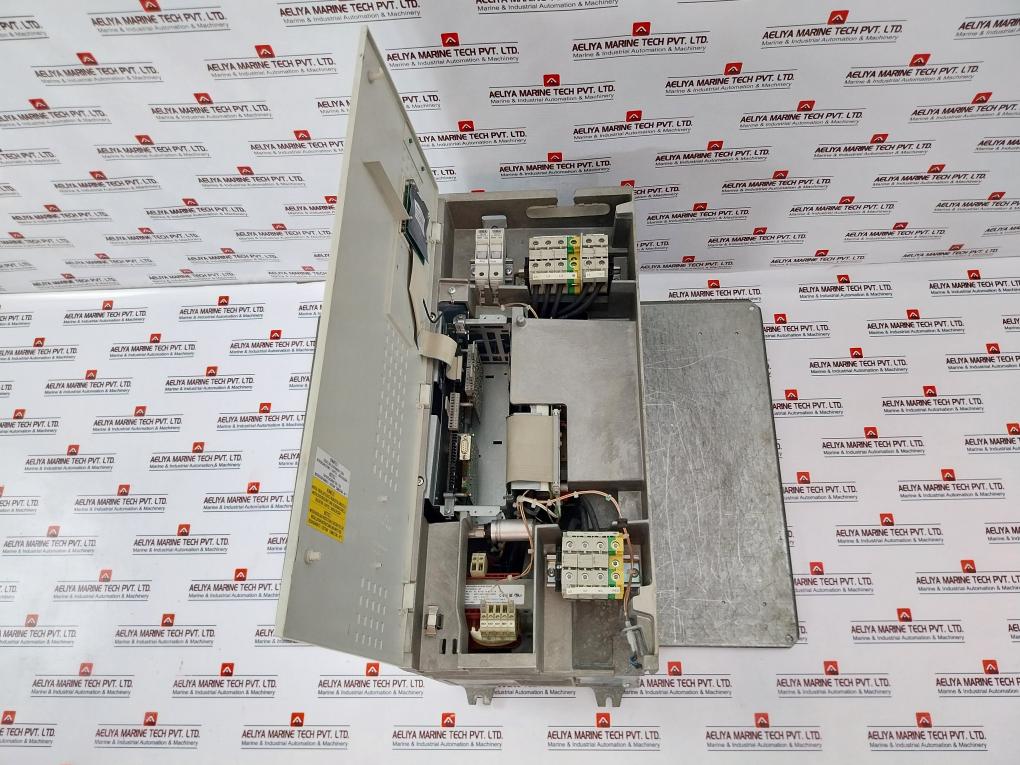 Siemens 1p 6se7024-7ed61-z Simovert Masterdrive Ac Drive 3ac 380-480v 50/60hz