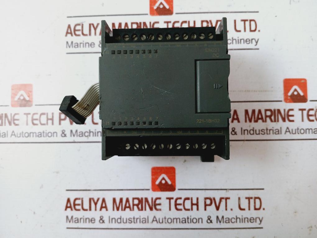 Siemens 221-1Bh32 Digital Input Module Em221 Dc