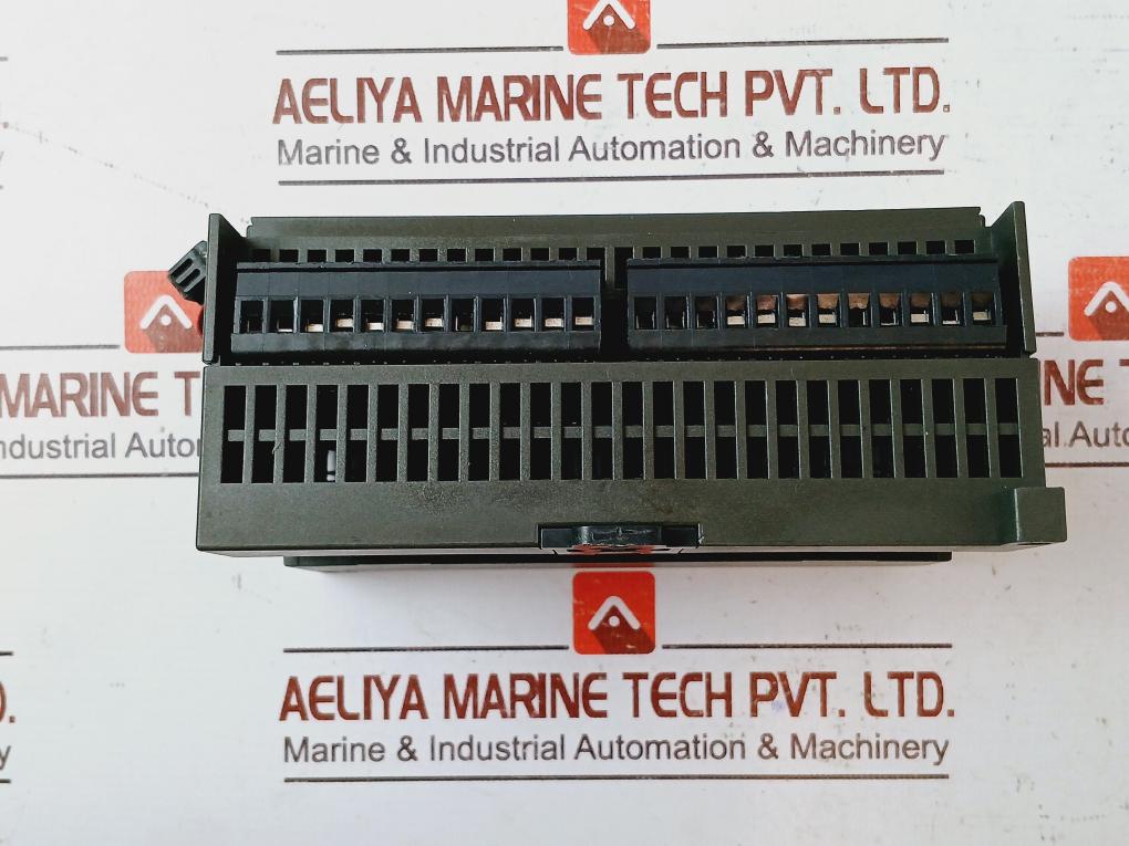 Siemens 223-1Bl22-0Xa0 Expansion Module 15-30 Vdc 21-28 Vdc