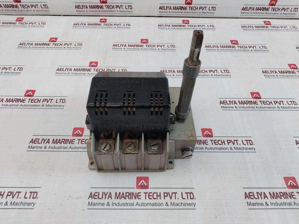 Siemens 3Ke20 Switch Disconnector With Handle 500V 200A 6A4