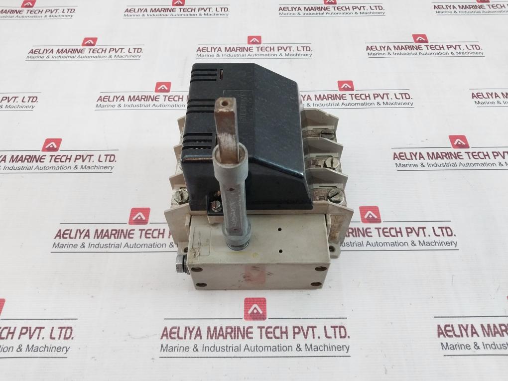 Siemens 3Ke20 Switch Disconnector With Handle 500V 200A 6A4
