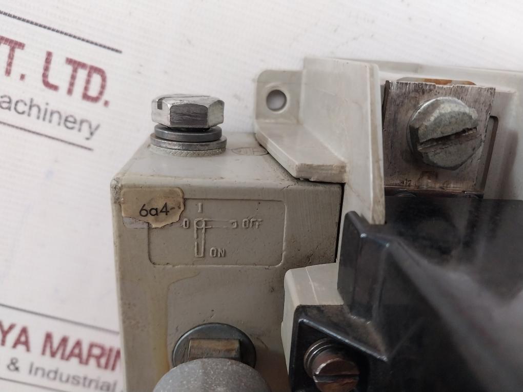 Siemens 3Ke20 Switch Disconnector With Handle 500V 200A 6A4