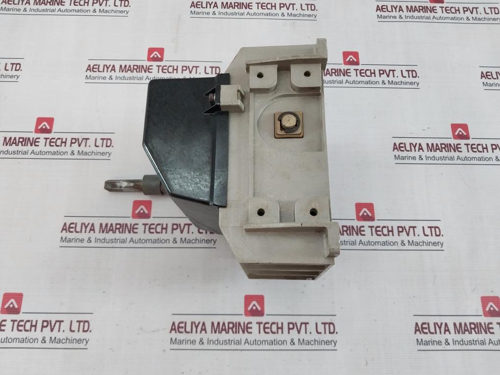 Siemens 3Ke20 Switch Disconnector With Handle 500V 200A 6A4