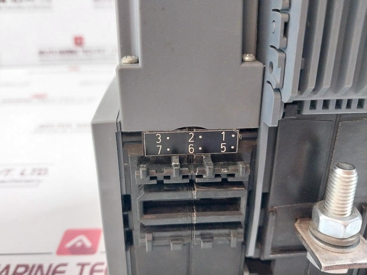 Siemens 3Kf2316-2Lf11 Switch Disconnector With Fuse 160A 12W 690V 50/60Hz 12Kv
