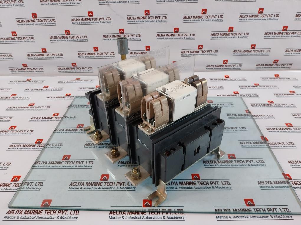 Siemens 3Kl6130-1Ab02 Switch Disconnector With Fuse 1000V