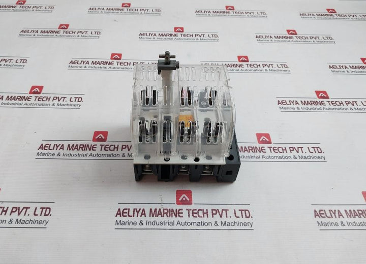 Siemens 3Kl8121-3Ha00 Heavy Duty Switch Disconnector Fuse 50Hz 690V Ac-23A