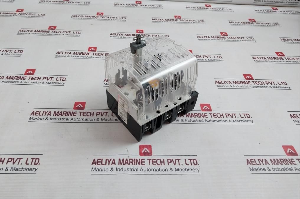 Siemens 3Kl8121-3Ha00 Heavy Duty Switch Disconnector Fuse 50Hz 690V Ac-23A