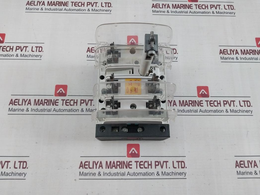 Siemens 3Kl8121-3Ha00 Heavy Duty Switch Disconnector Fuse 50Hz Is13947-3