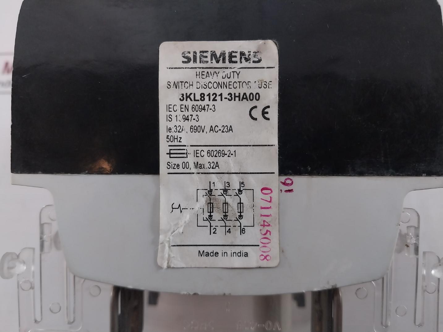 Siemens 3Kl8121-3Ha00 Heavy Duty Switch Disconnector Fuse 50Hz Is13947-3