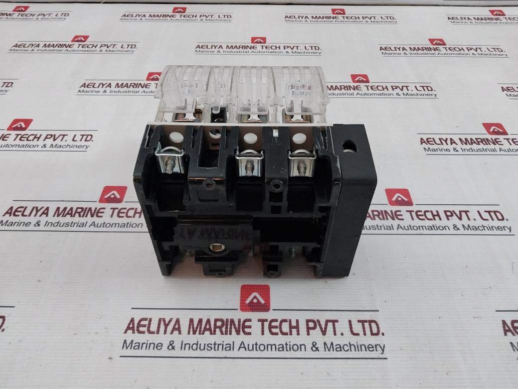 Siemens 3Kl8121-3Ha00 Switch Disconnector Fuse 32A 690V Ac-23A