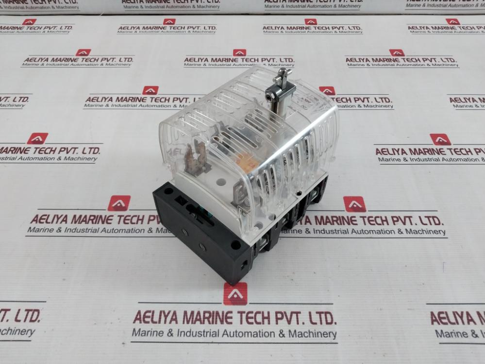 Siemens 3Kl8121-3Ha00 Switch Disconnector Fuse 32A 690V Ac-23A