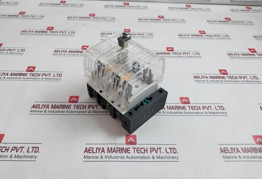 Siemens 3Kl8121-3Ha00 Switch Disconnector Fuse 32A 690V