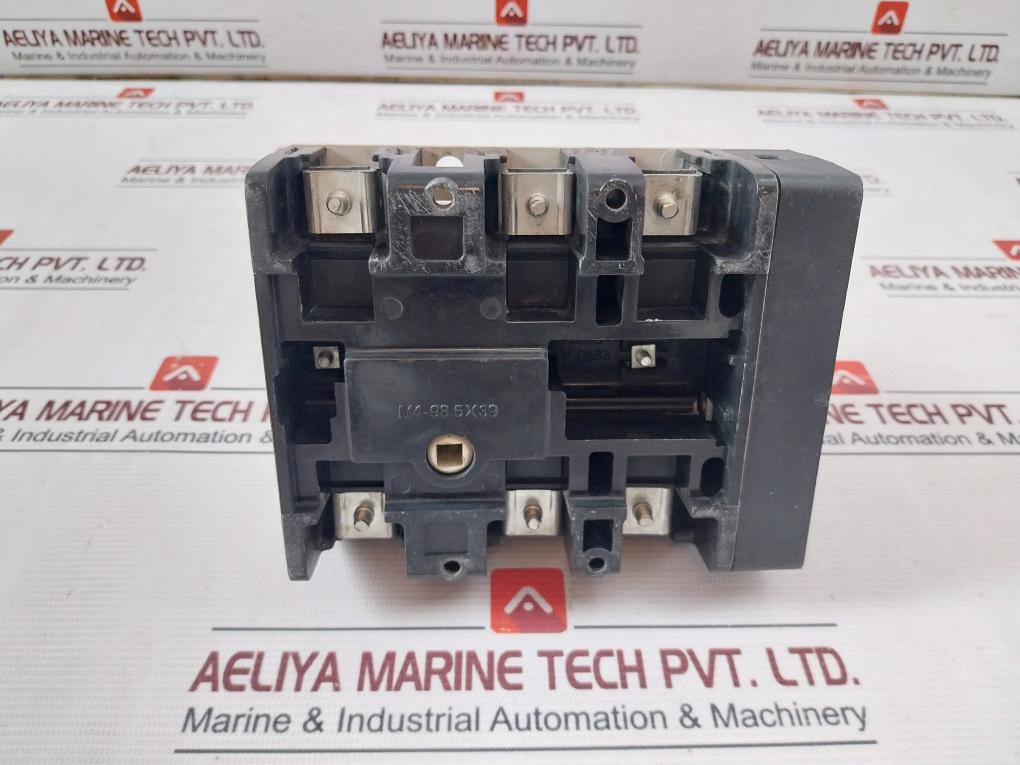 Siemens 3Kl8121-3Ha00 Switch Disconnector Fuse 32A 690V Ac 23A 50Hz