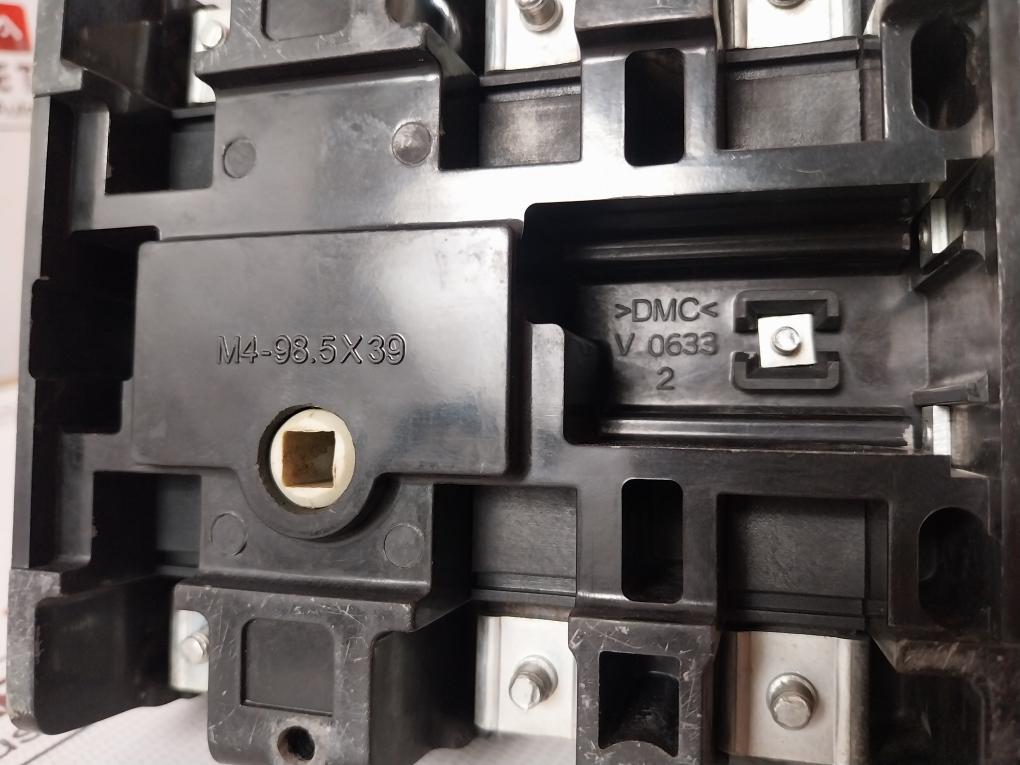 Siemens 3Kl8121-3Ha00 Switch Disconnector Fuse 32A 690V Ac 23A 50Hz