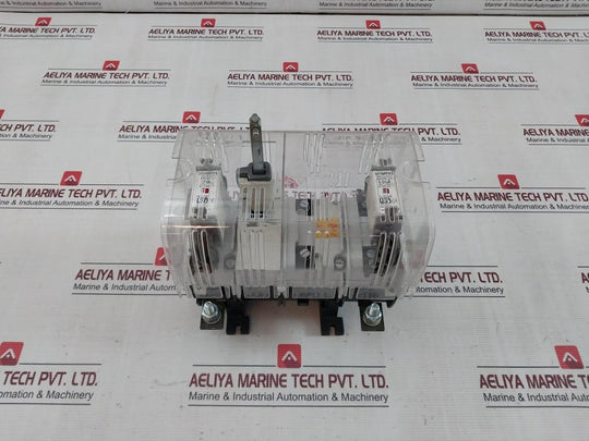 Siemens 3Kl8211-2Ha00 Heavy Duty Switch Disconnector Fuse 2 Pole 500V A.C./120Ka