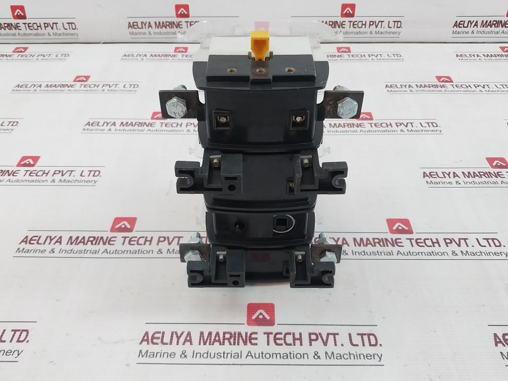 Siemens 3Kl8211-2Ha00 Heavy Duty Switch Disconnector Fuse 2 Pole 500V A.C./120Ka